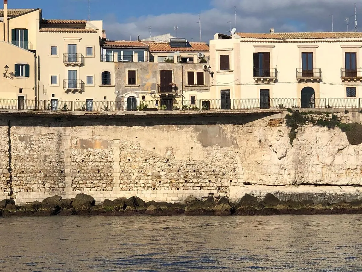 Suite Ortigia Vista Mare Syracuse Holiday home