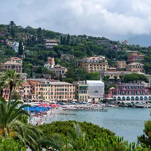 loft-la-piazzetta-fronte-mare.hotelitalianriviera.com/